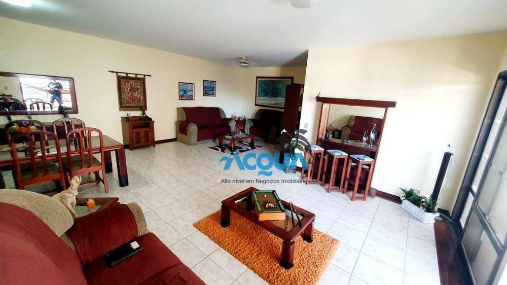 Apartamento à venda com 3 quartos, 150m² - Foto 1