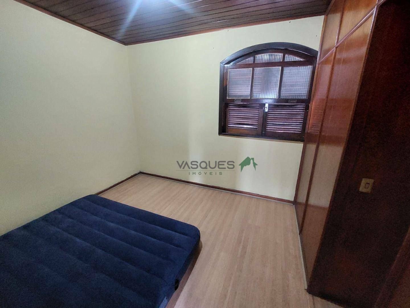 Casa para alugar com 3 quartos, 80m² - Foto 10