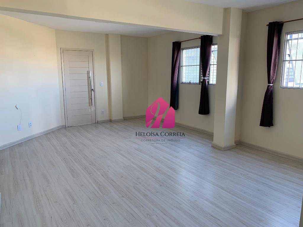 Apartamento para alugar com 3 quartos, 90m² - Foto 1