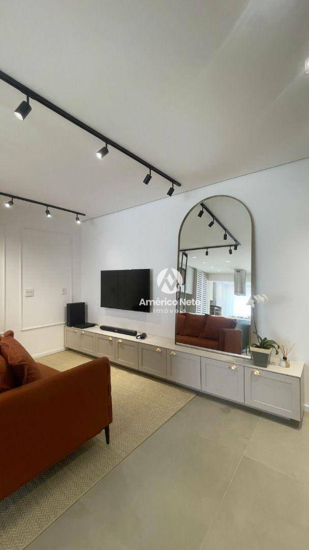 Apartamento à venda com 2 quartos, 63m² - Foto 3