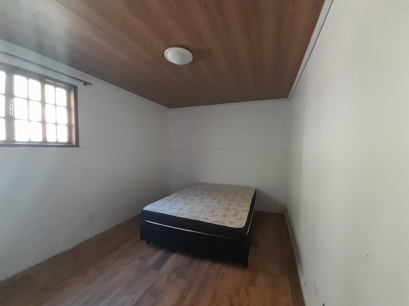 Casa de Condomínio para alugar com 4 quartos, 90m² - Foto 20