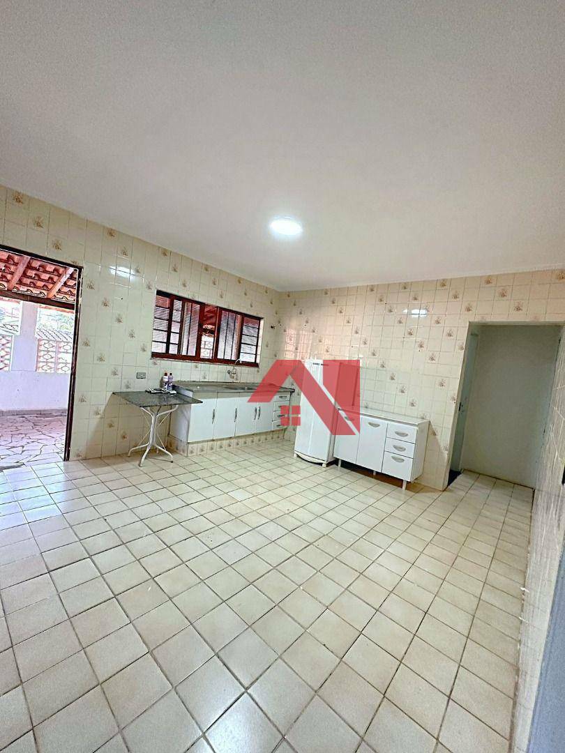 Sobrado à venda com 4 quartos, 198m² - Foto 11