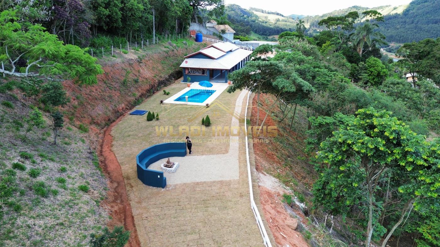 Chácara à venda com 3 quartos, 10124m² - Foto 1