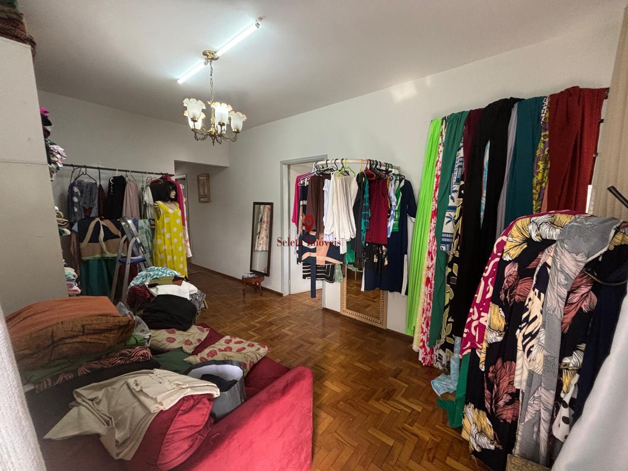 Casa à venda com 3 quartos, 200m² - Foto 4