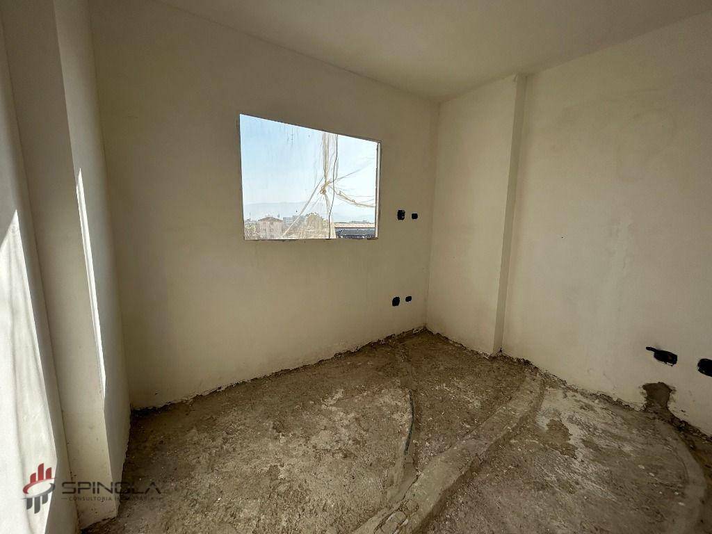 Apartamento à venda com 2 quartos, 63m² - Foto 17