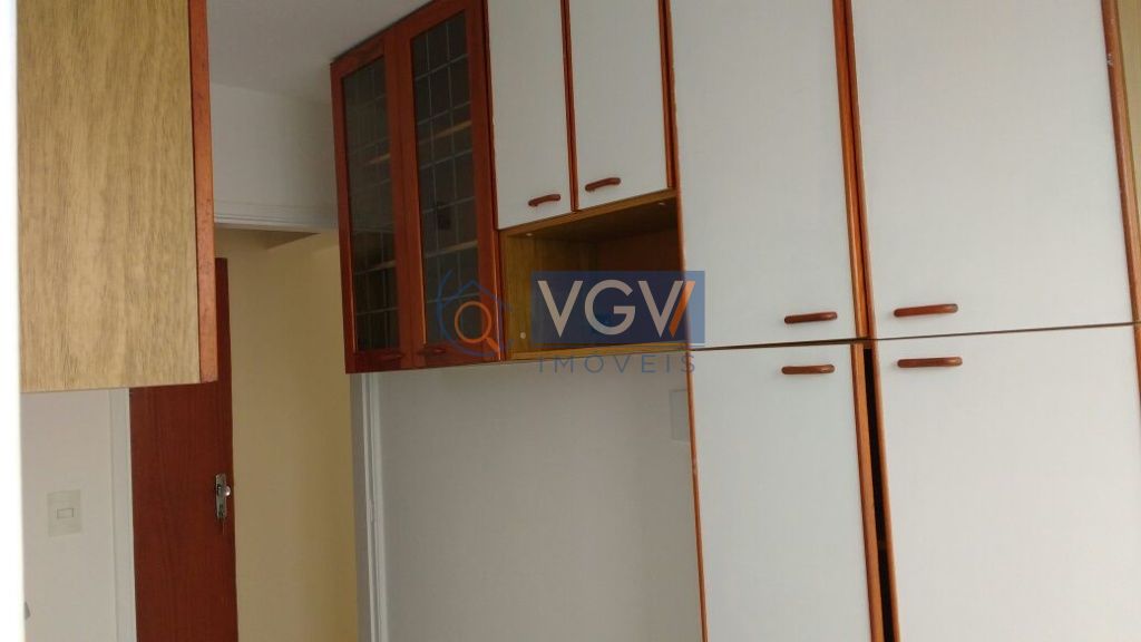 Apartamento para alugar com 2 quartos, 60m² - Foto 12