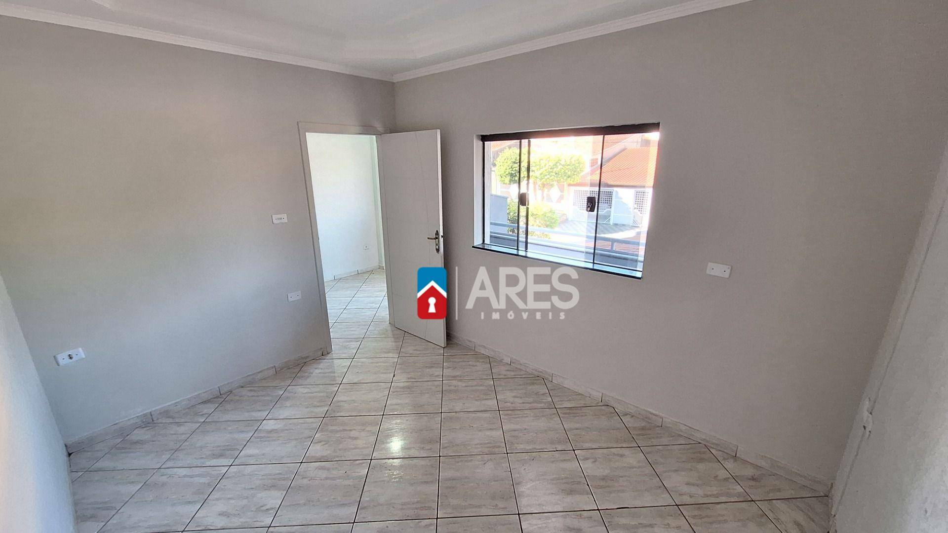 Casa para alugar com 3 quartos, 100m² - Foto 3
