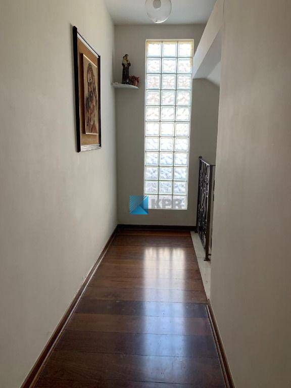 Casa à venda com 4 quartos, 339m² - Foto 16