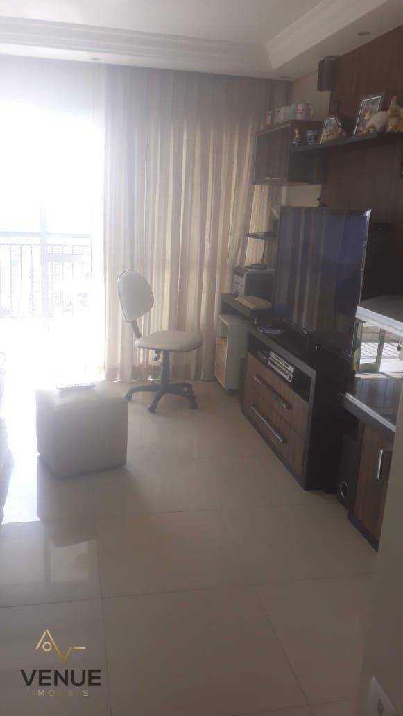 Apartamento à venda com 3 quartos, 87m² - Foto 2