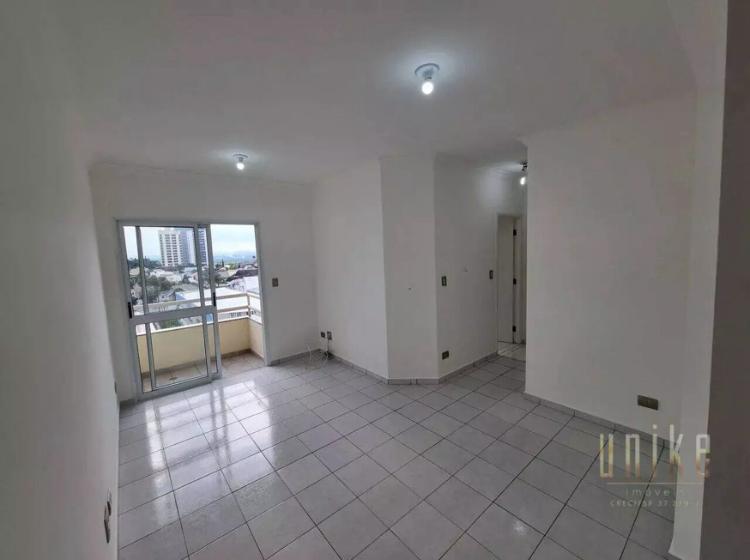 Apartamento à venda com 2 quartos, 61m² - Foto 3