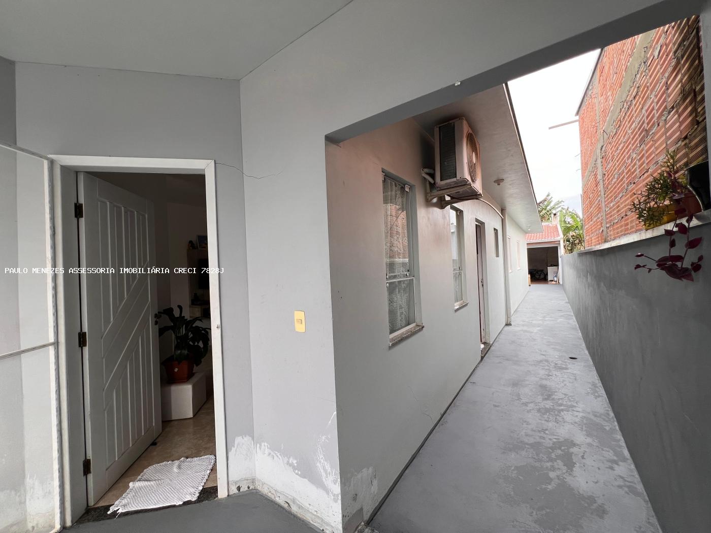 Casa à venda com 4 quartos, 95m² - Foto 6