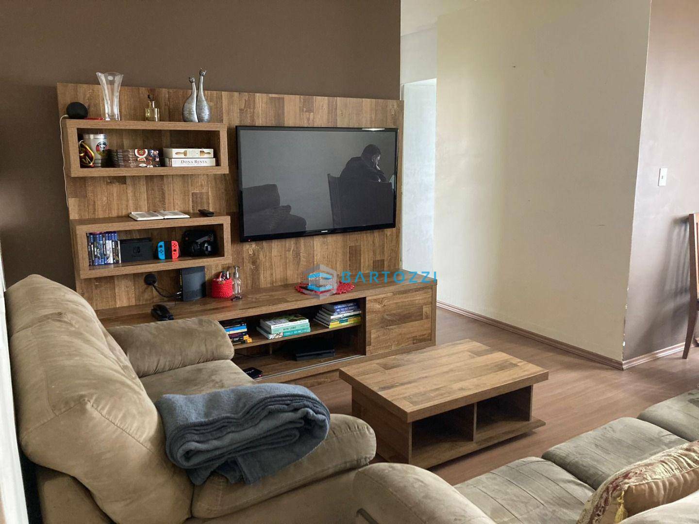 Apartamento à venda e aluguel com 3 quartos, 72m² - Foto 2