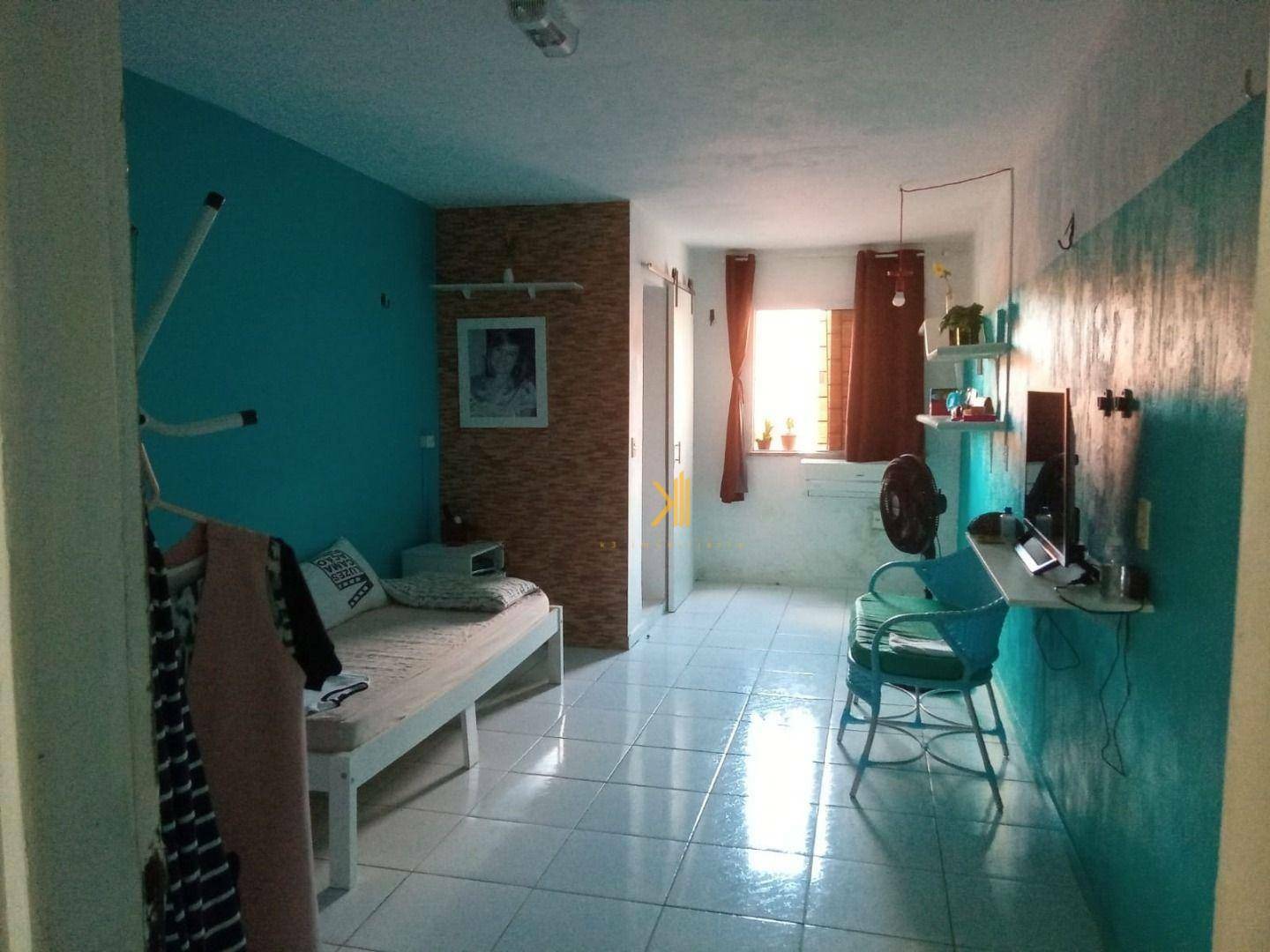 Casa à venda com 2 quartos, 120m² - Foto 8