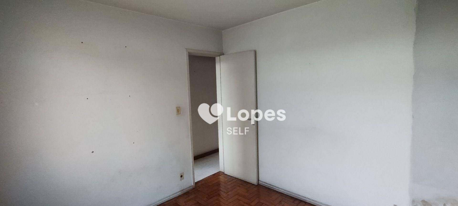 Apartamento à venda com 2 quartos, 60m² - Foto 5