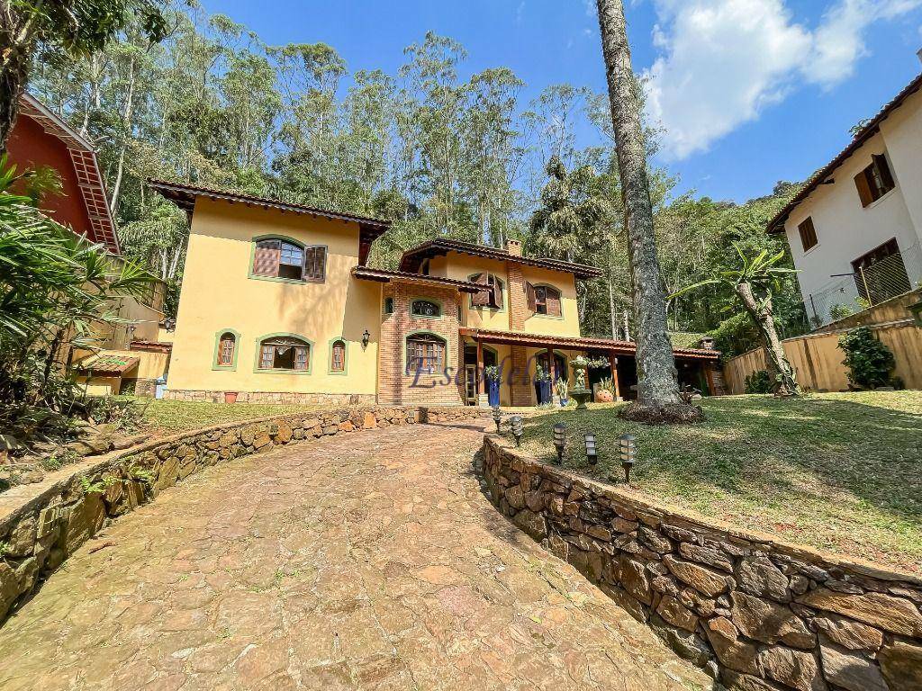 Casa de Condomínio à venda com 4 quartos, 292m² - Foto 2