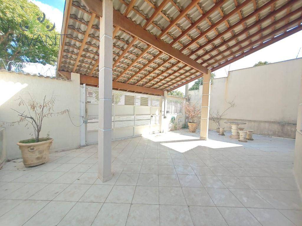Sobrado, 3 quartos, 270 m² - Foto 4