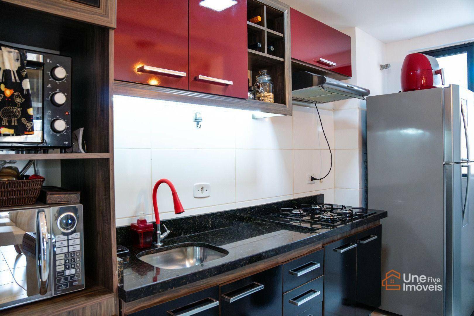 Apartamento à venda com 2 quartos, 42m² - Foto 3