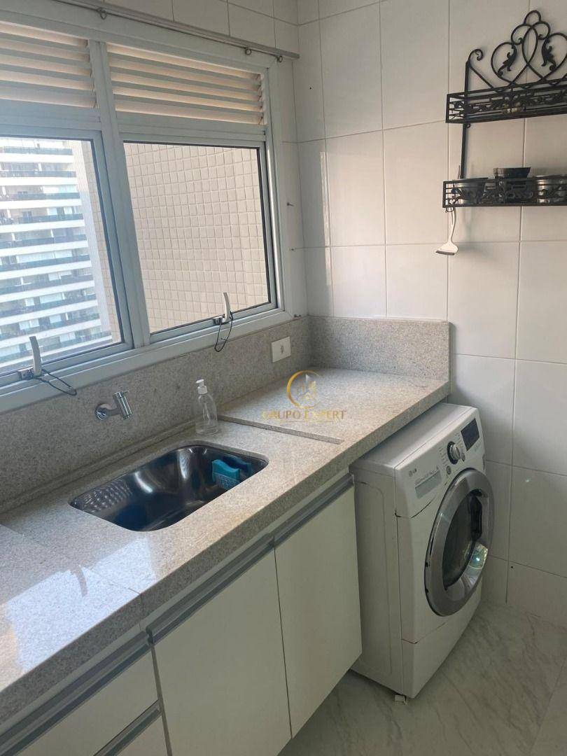 Apartamento à venda com 3 quartos, 208m² - Foto 15