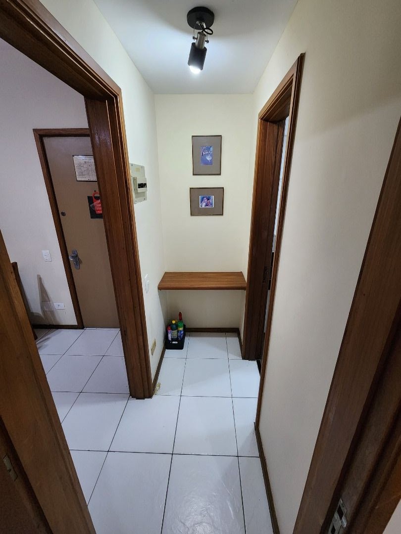 Apartamento à venda com 1 quarto, 55m² - Foto 12