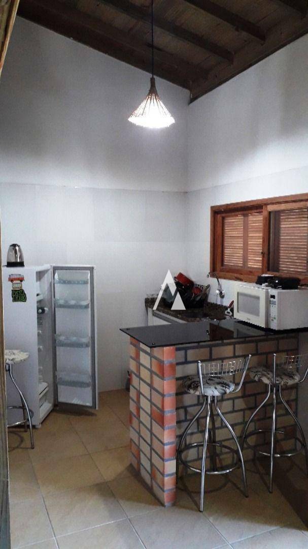 Pousada-Chalé à venda com 6 quartos, 250m² - Foto 36