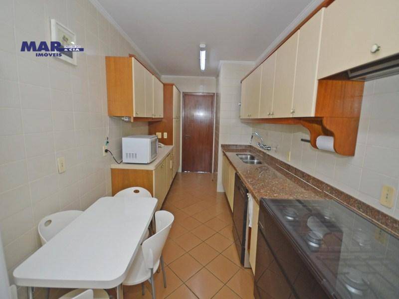 Apartamento à venda com 4 quartos, 224m² - Foto 17