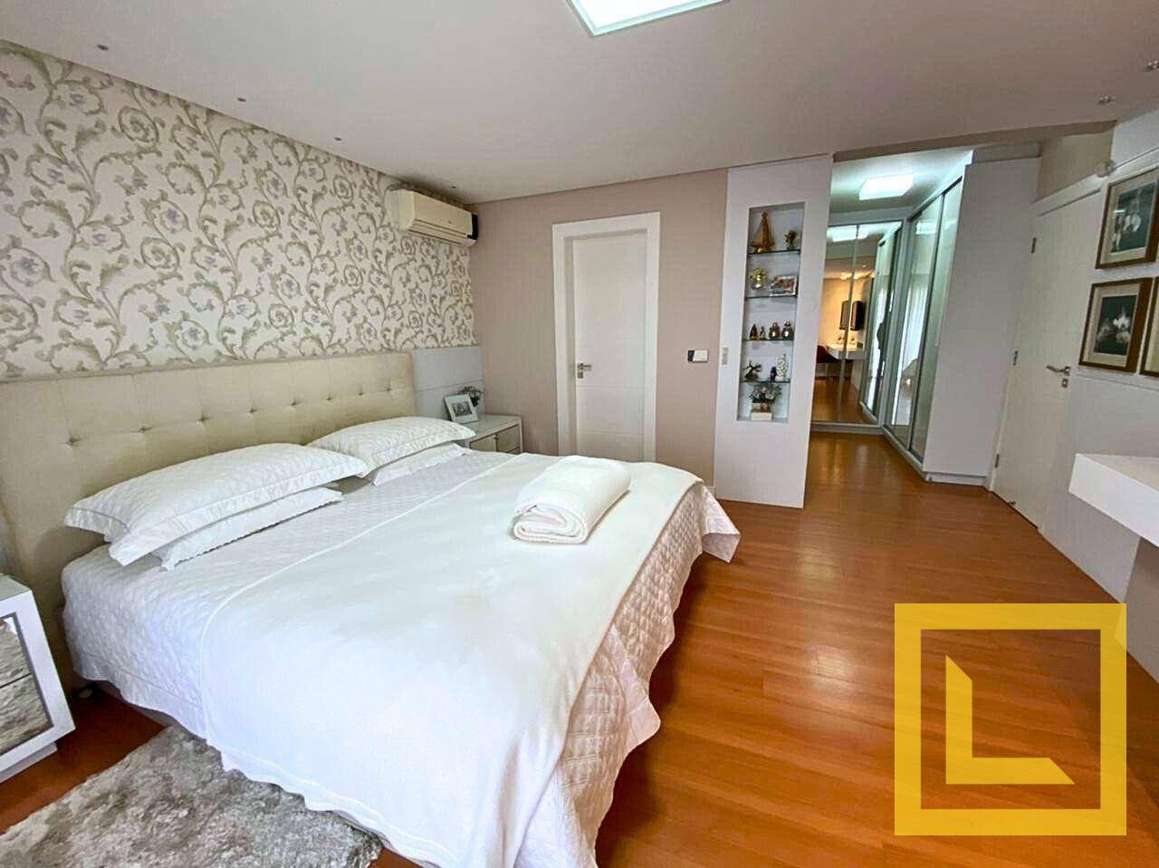 Casa à venda com 3 quartos, 260m² - Foto 11