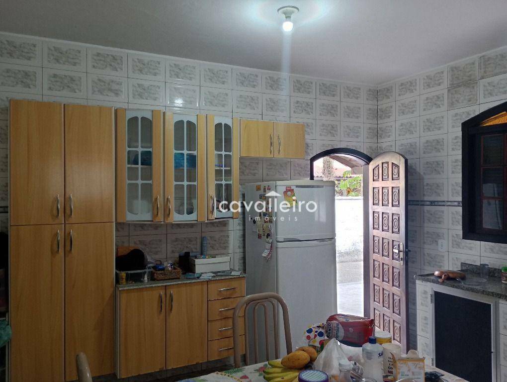 Casa à venda com 5 quartos, 220m² - Foto 13