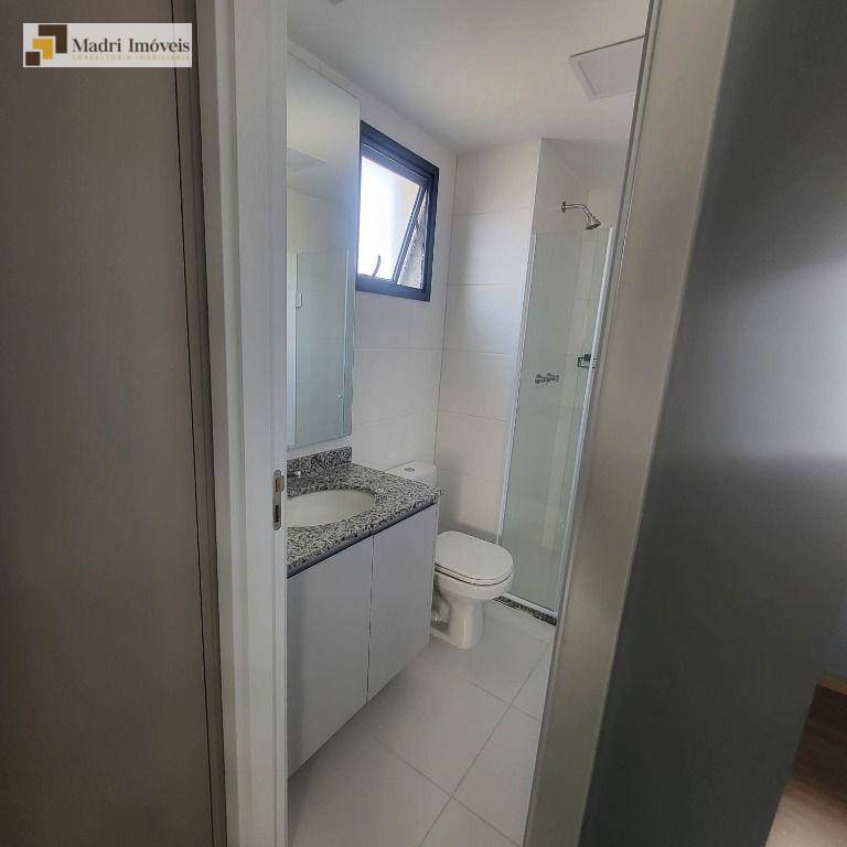 Apartamento para alugar com 3 quartos, 68m² - Foto 2