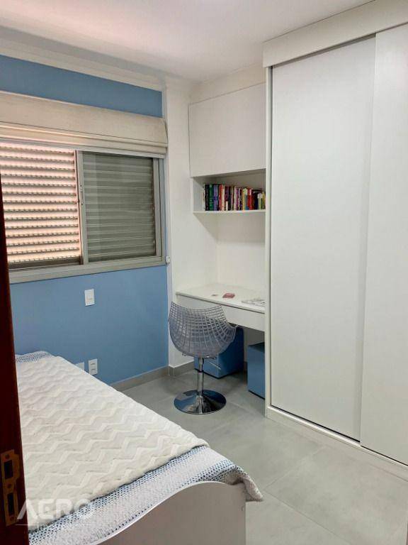 Apartamento à venda com 2 quartos, 74m² - Foto 15