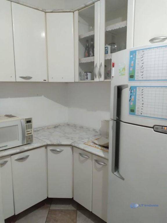 Apartamento à venda com 2 quartos, 56m² - Foto 5