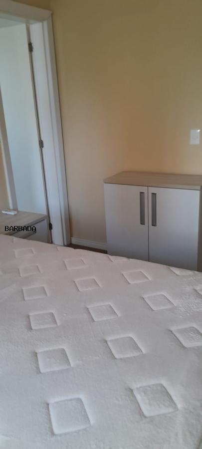 Apartamento para alugar com 2 quartos, 75m² - Foto 7