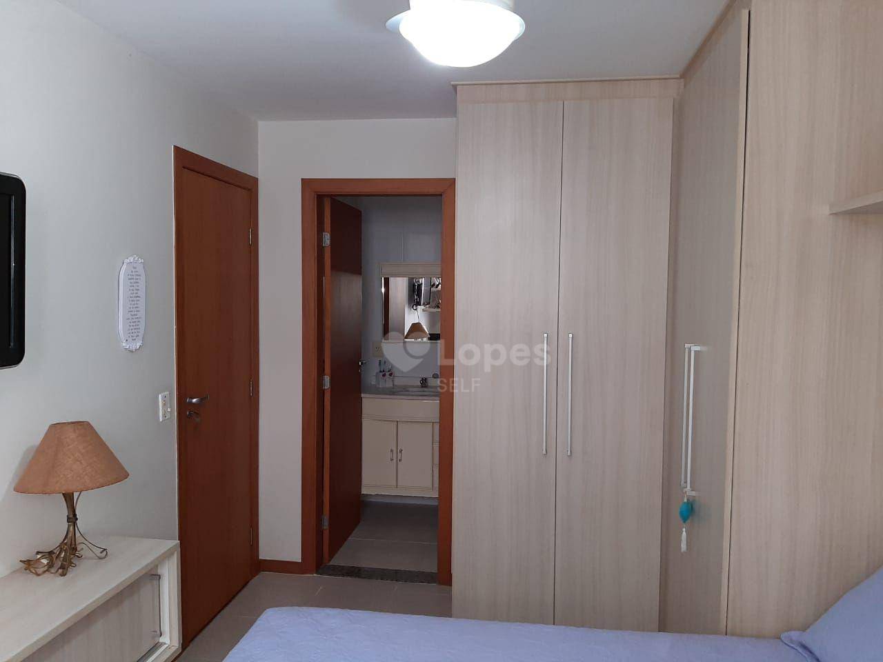 Apartamento à venda com 2 quartos, 79m² - Foto 4