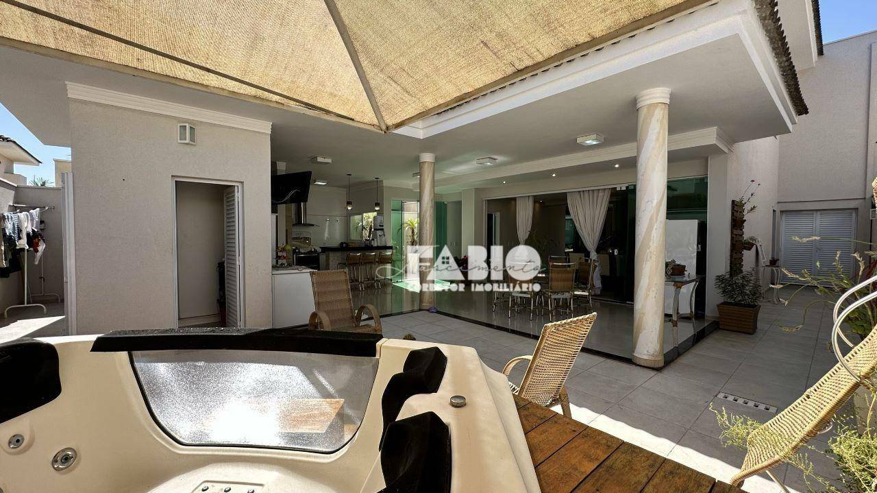 Casa de Condomínio à venda com 4 quartos, 310m² - Foto 53