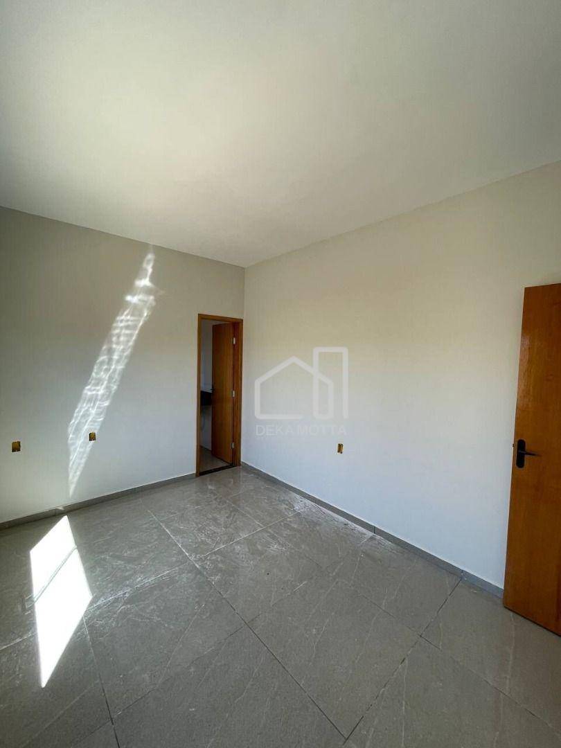 Casa à venda com 2 quartos, 120m² - Foto 11