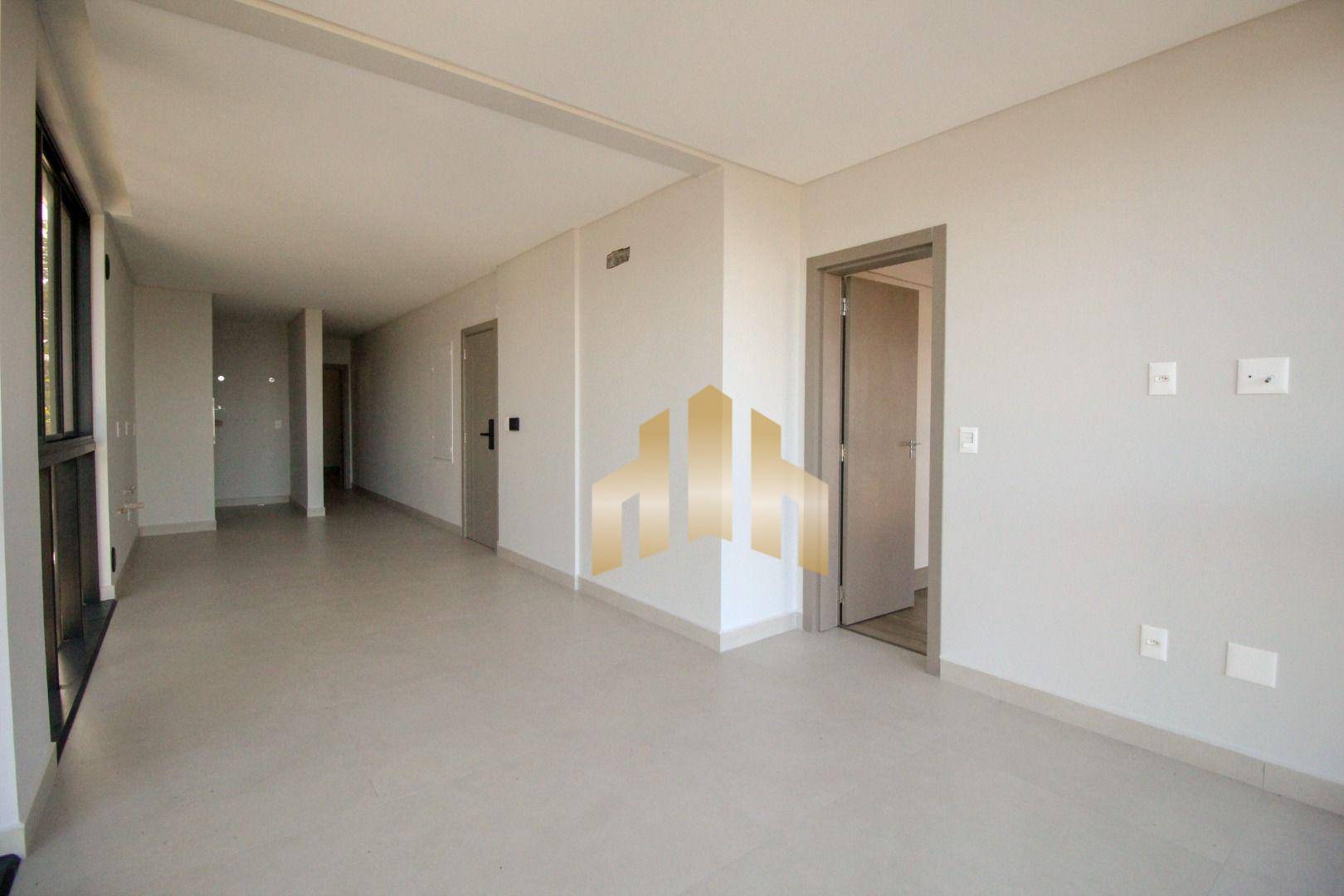 Apartamento à venda com 2 quartos, 80m² - Foto 4