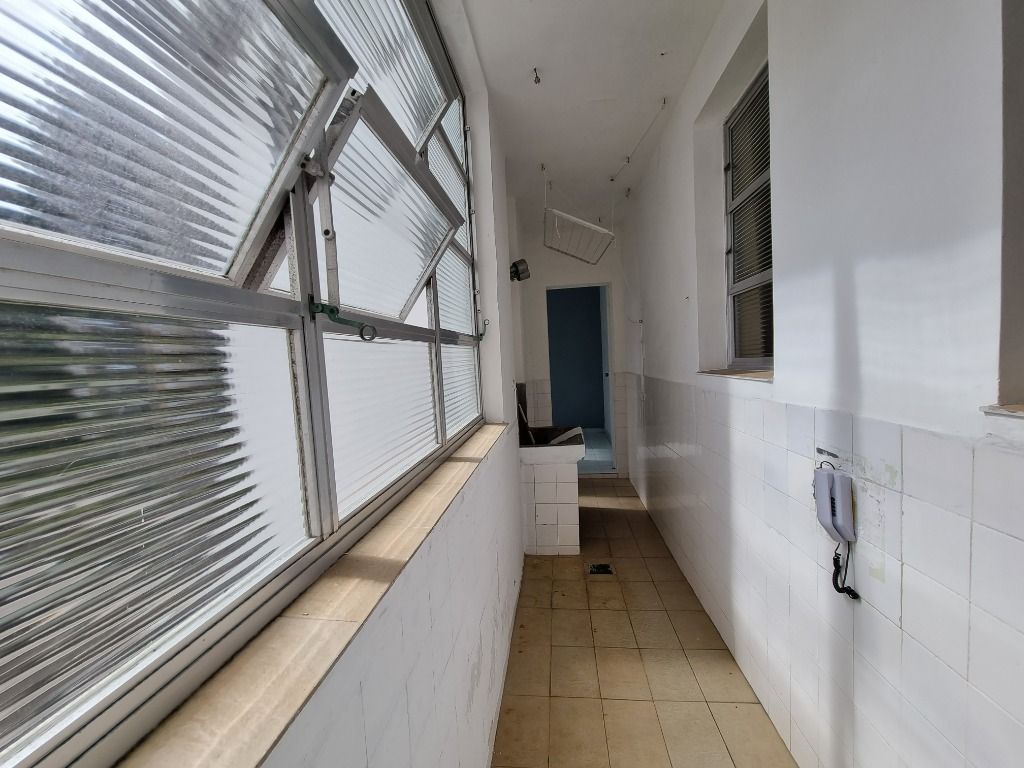 Apartamento à venda com 3 quartos, 140m² - Foto 17