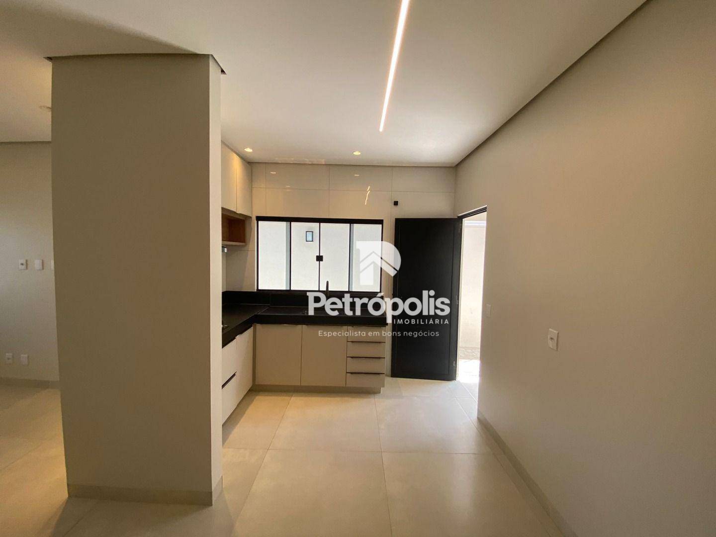 Casa à venda com 3 quartos, 103m² - Foto 6