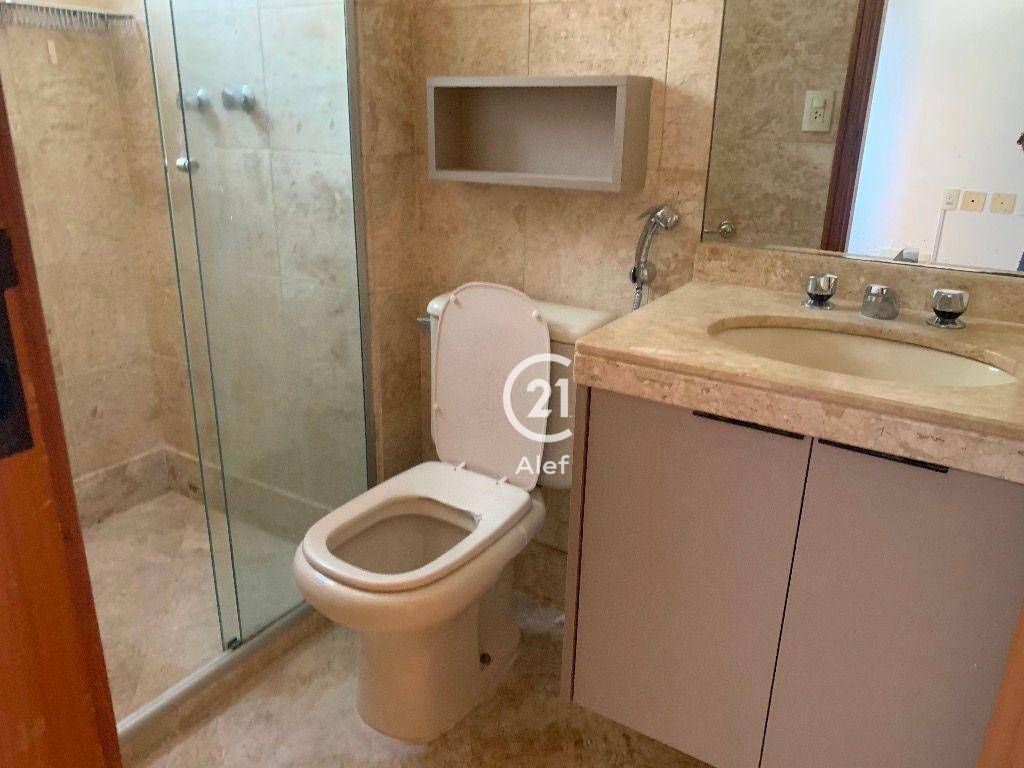 Apartamento para alugar com 2 quartos, 130m² - Foto 13