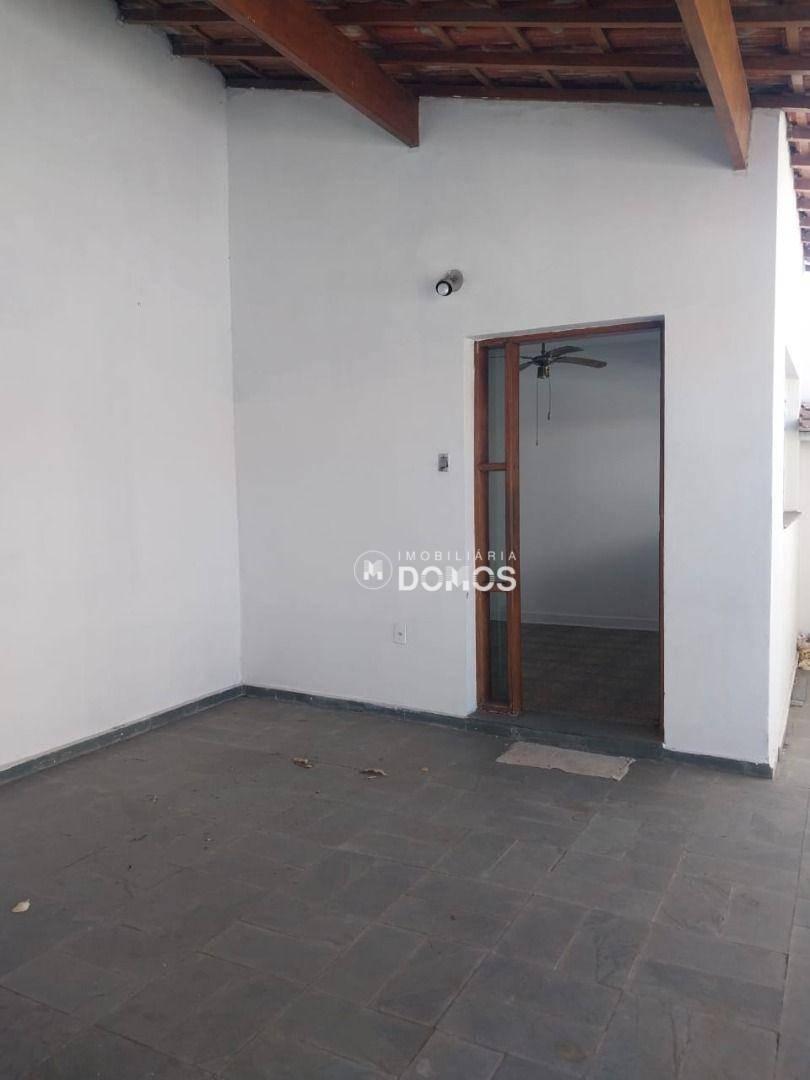 Casa à venda com 3 quartos, 250M2 - Foto 15