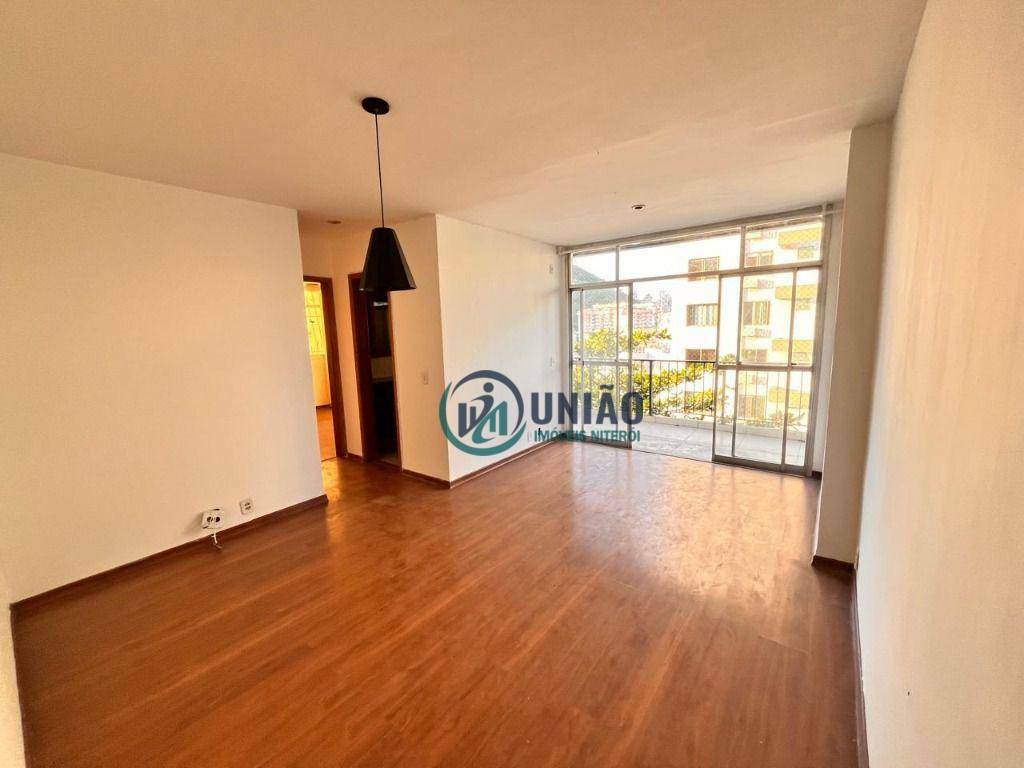 Apartamento à venda com 2 quartos, 80m² - Foto 25