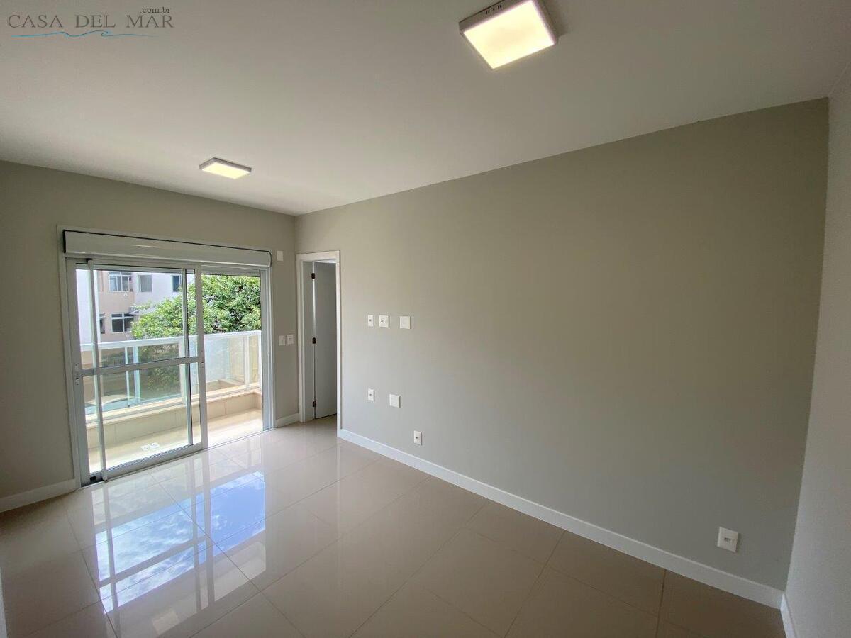 Apartamento à venda com 2 quartos, 75m² - Foto 18