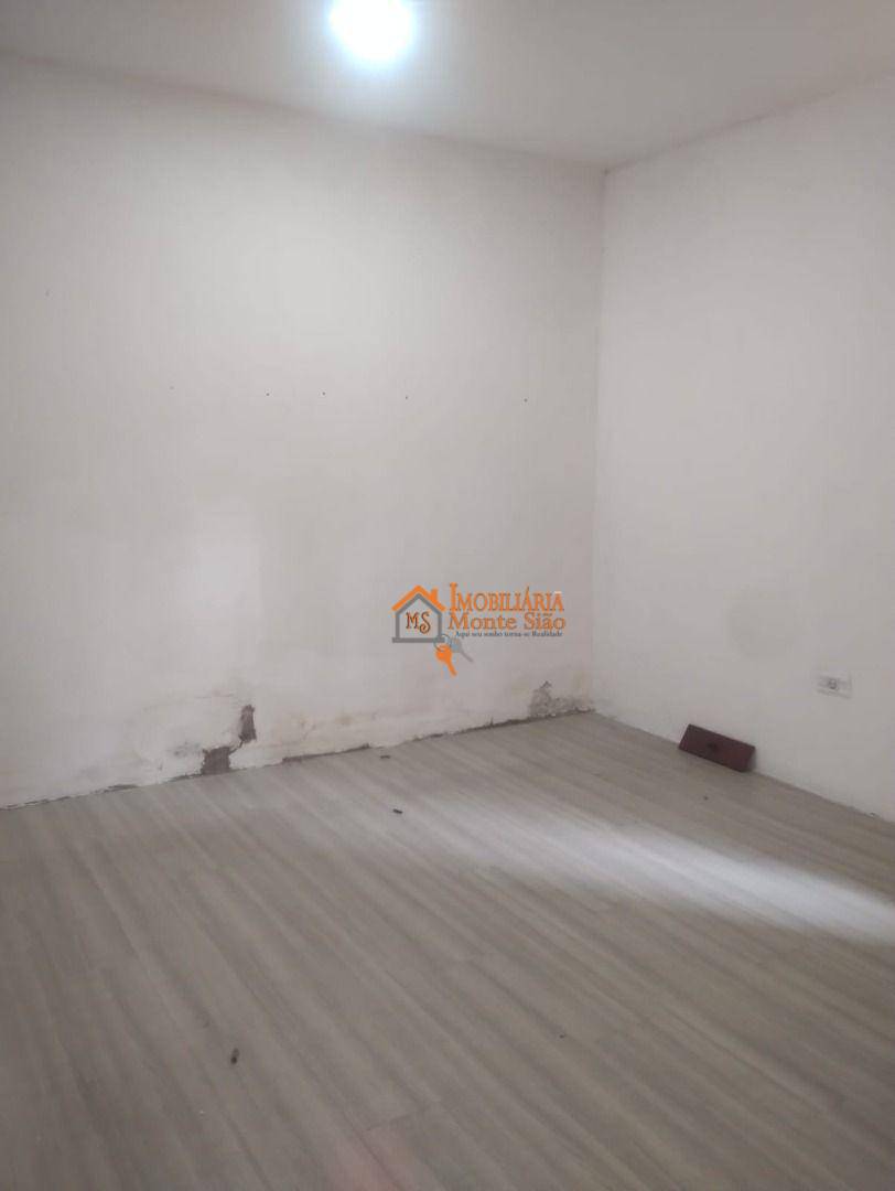 Casa para alugar com 4 quartos, 200m² - Foto 15