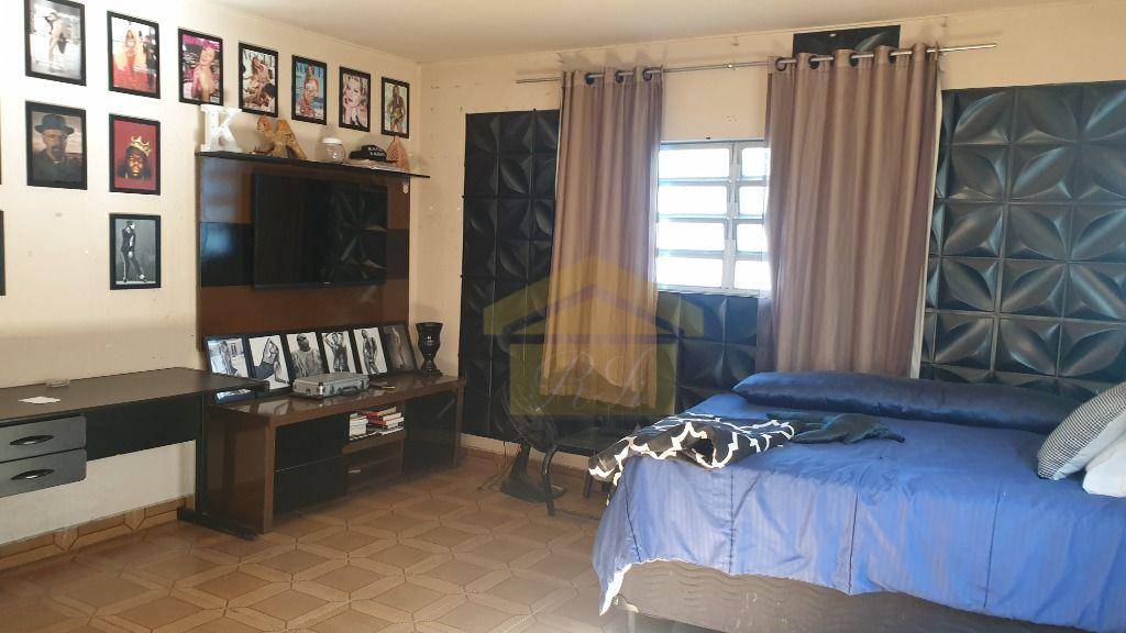 Casa à venda com 4 quartos, 194m² - Foto 30