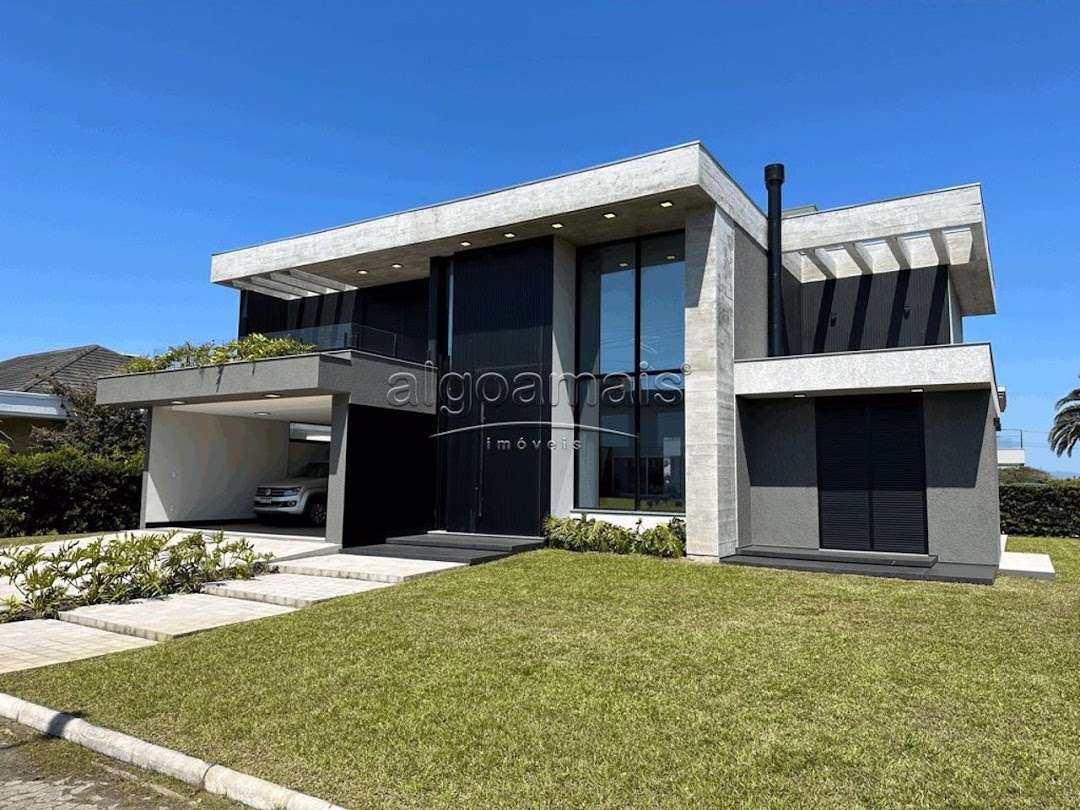 Casa de Condomínio à venda com 4 quartos, 368m² - Foto 1