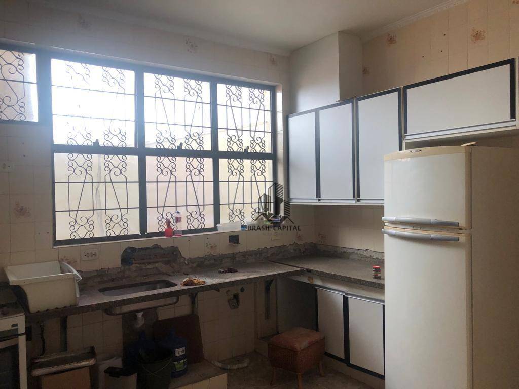 Sobrado à venda com 4 quartos, 380m² - Foto 34