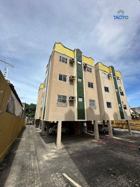 Apartamento à venda com 3 quartos, 62m² - Foto 2