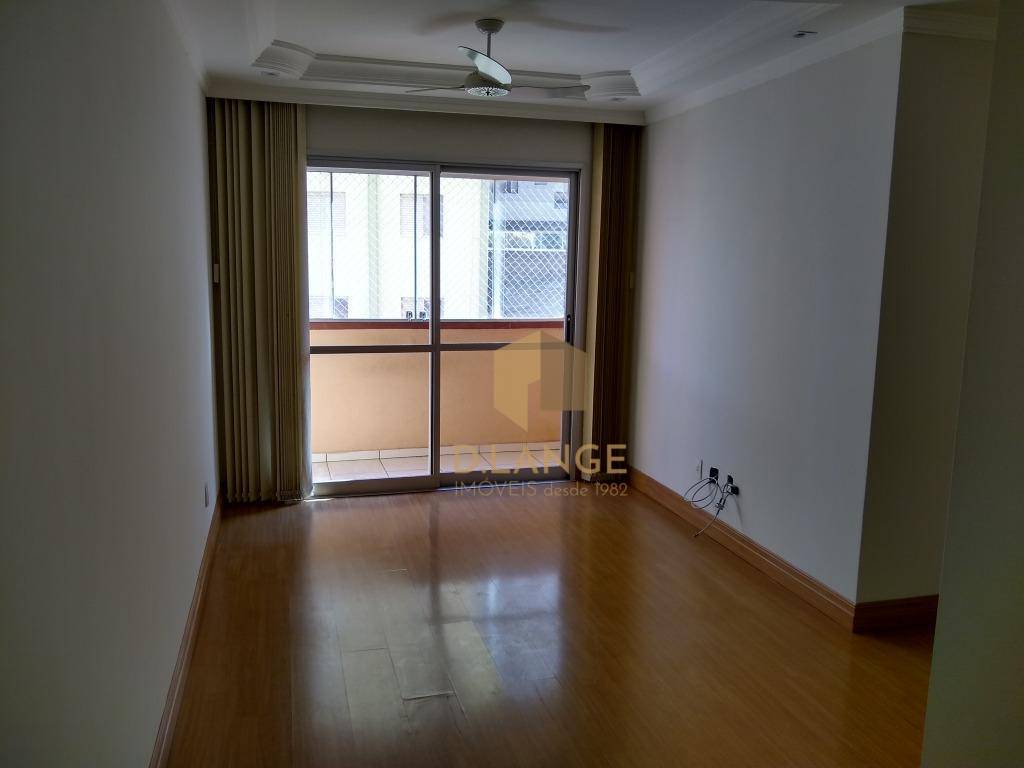 Apartamento à venda com 3 quartos, 70m² - Foto 1