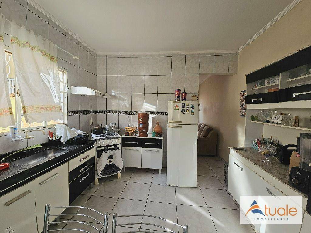 Casa à venda com 2 quartos, 70m² - Foto 14