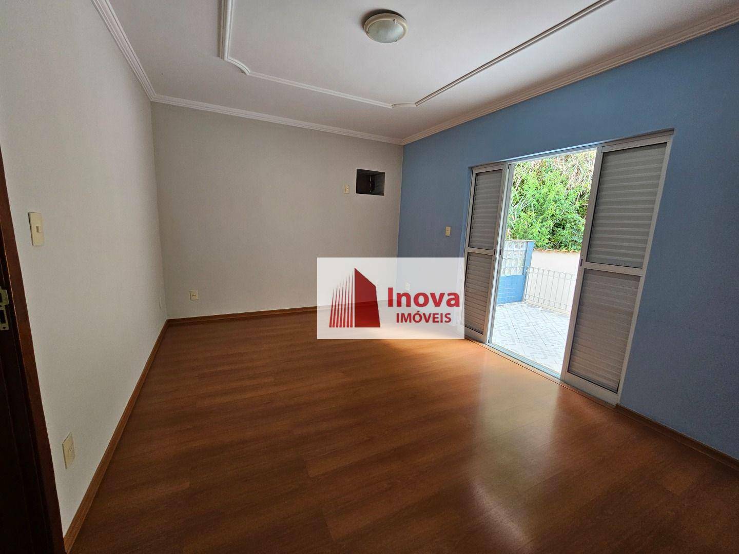 Casa para alugar com 4 quartos, 220m² - Foto 19