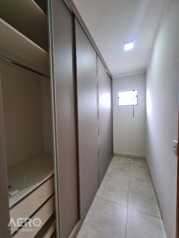 Casa de Condomínio à venda com 3 quartos, 225m² - Foto 27